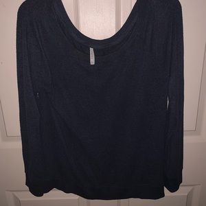 Z SUPPLY basic navy crewneck sweater, lightweight